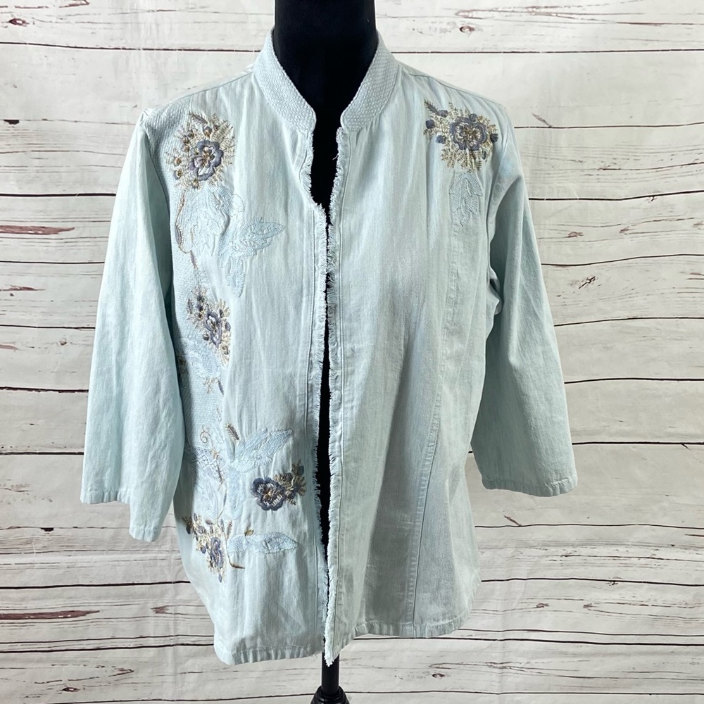 Chico's Women’s Denim Jacket Open Embroidered Floral Breezy Boho Size 12/L
